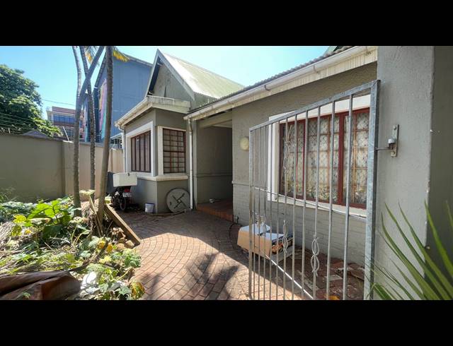 3 BEDROOM FREEHOLD TO LET IN MUSGRAVE
